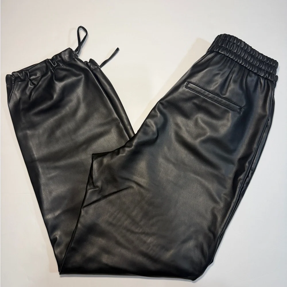 Zara Black Faux Leather Waistband Detail - Picture 3 of 6